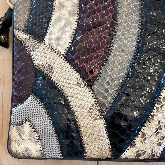70s “Bags by Supreme” Exotic Patchwork Genuine Snakeskin/Python/Lizard Hand-Bag - Picture 5 of 16